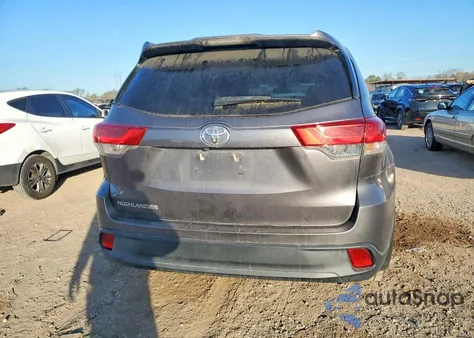 2018 Toyota Highlander Le from USA, damaged, VIN 5TDZZRFH9JS250432